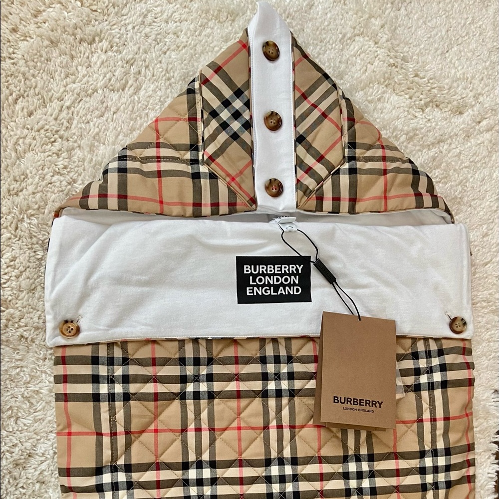Burberry Baby Nest